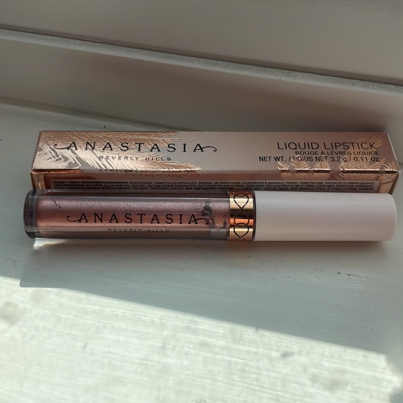 Anastasia liquid lipstick - Picture 2 of 4